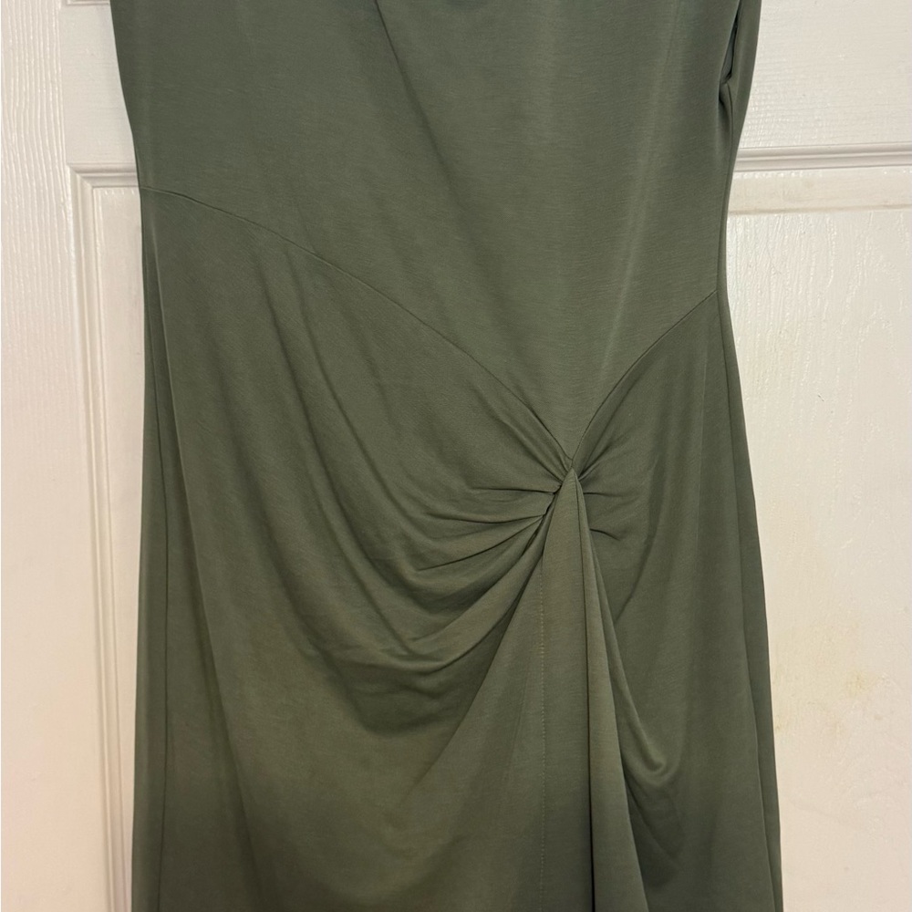 Elegant Green Midi Dress
